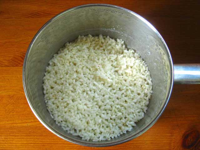 Відварений рис.