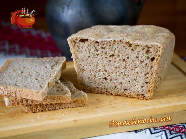 Бездріжджовий хліб на заквасці з житнього борошна.
