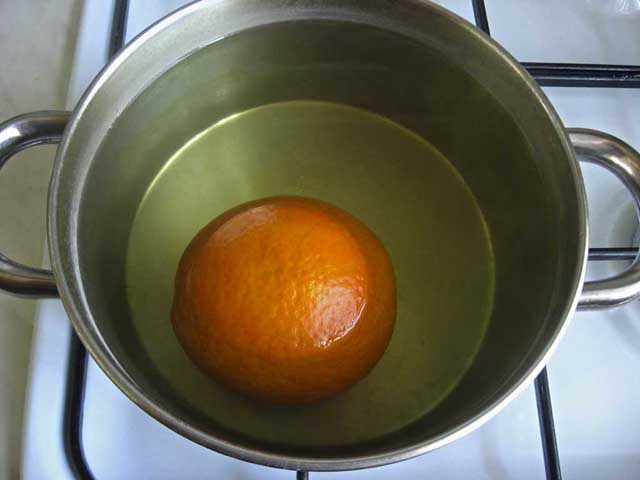 Варим апельсин.