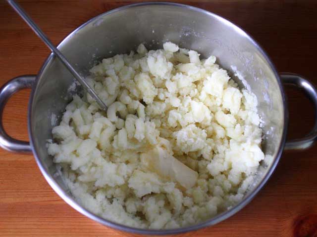 Готовим картофельное пюре.