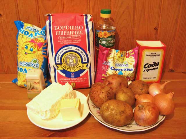 Ингредиенты Вареники с картофелем и творогом.