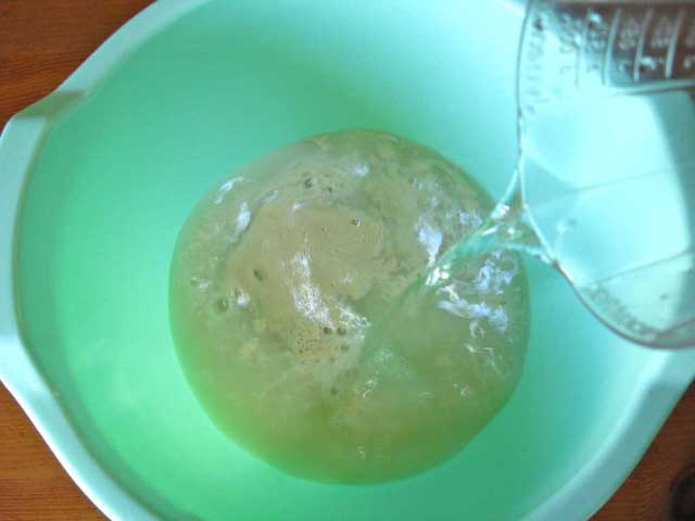 Фото 2 Добавляем воду.